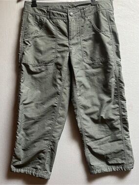 The North Face Olive Green Straight Leg Utility Pants Size 6